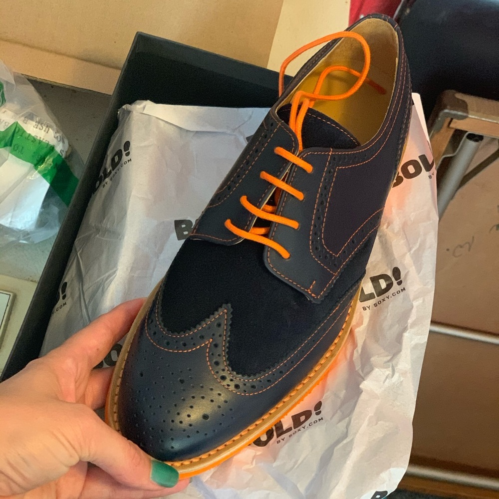 Genuine leather wing tip shoes